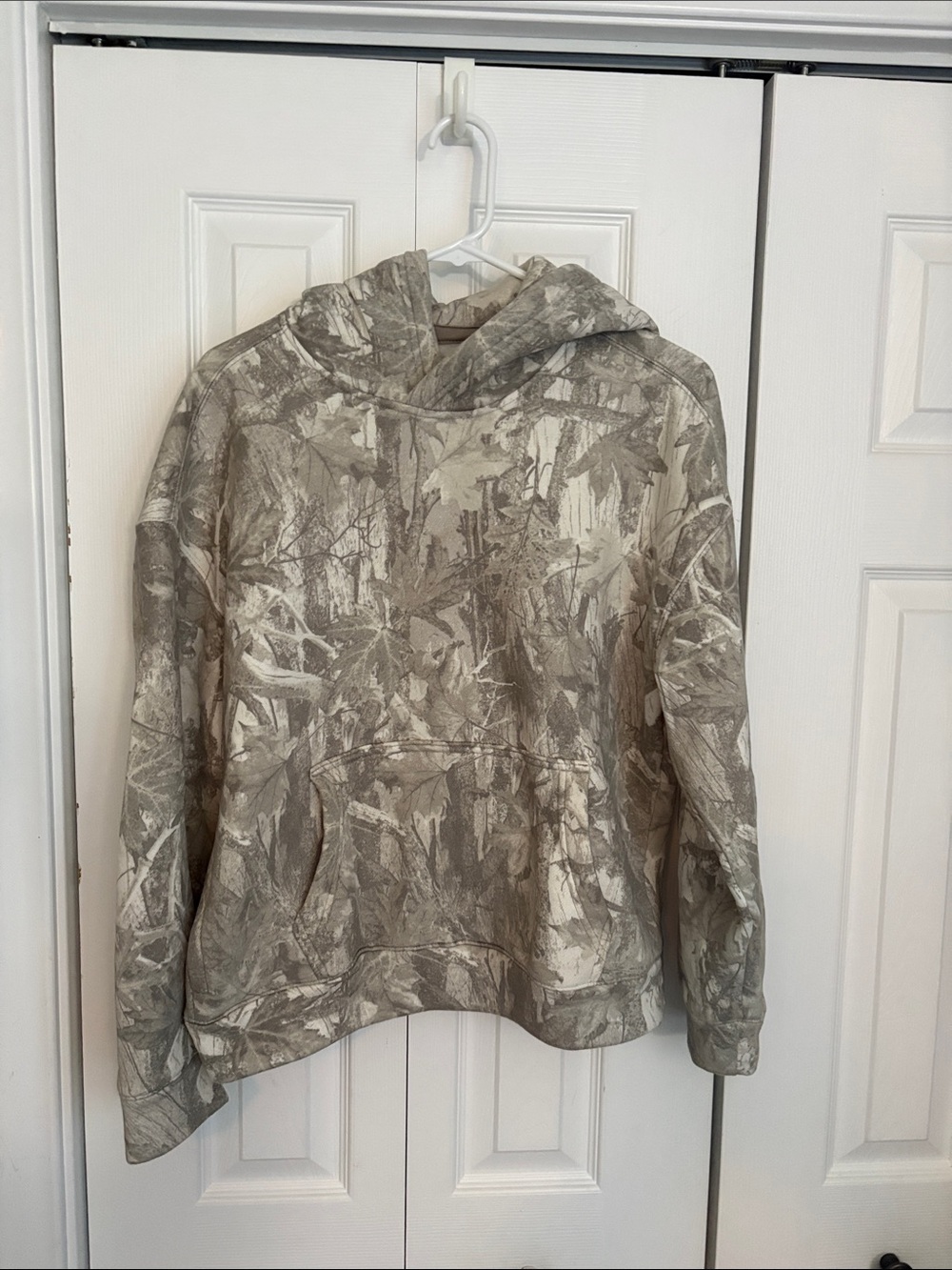 Hollister hooded camo